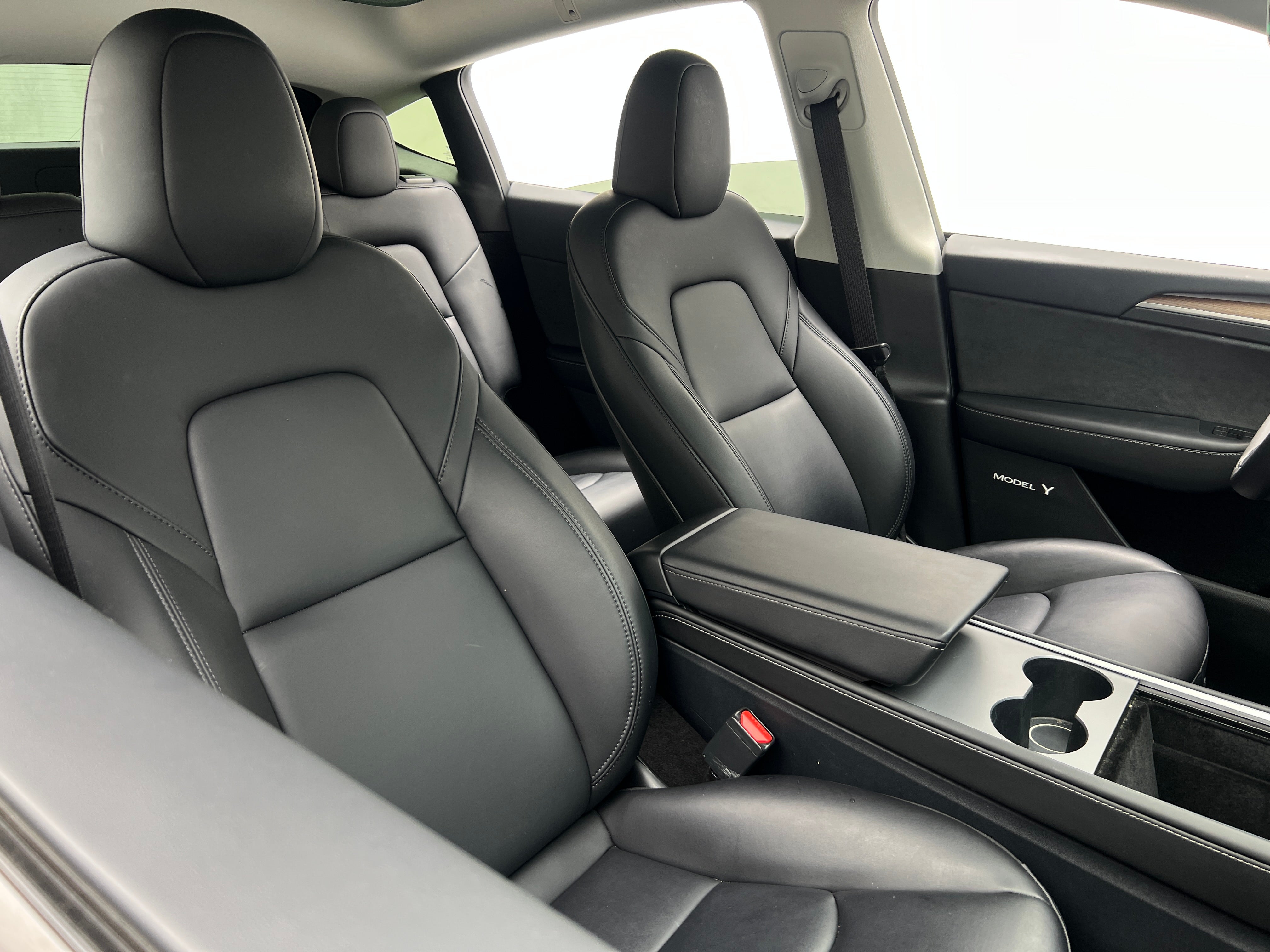 tesla model y 2025 7SAYGDEF3SF217830 image tesla model y 2025 7SAYGDEF3SF217830 image
